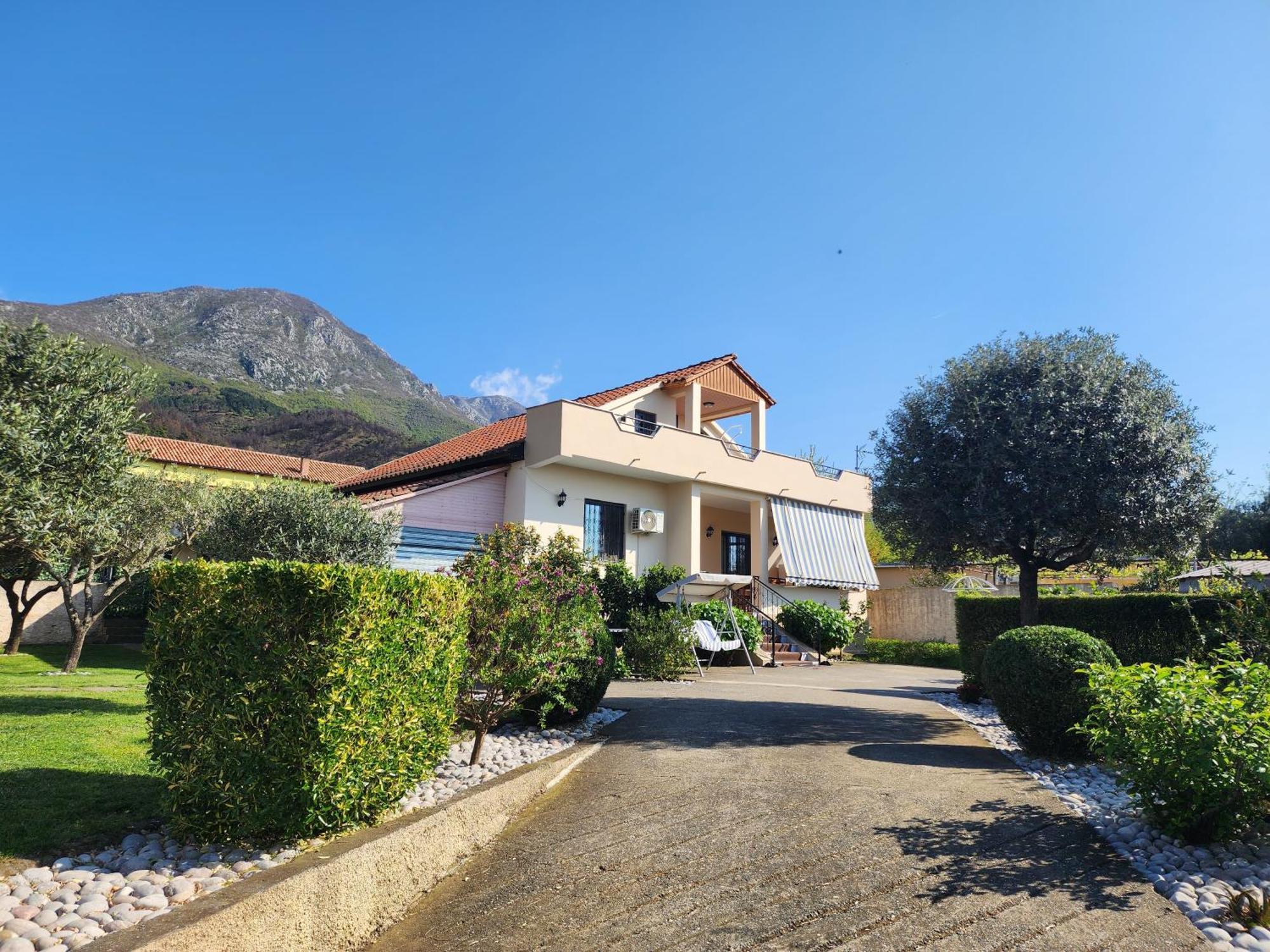 Kallmet Villa Kallmet i Madh Exterior photo